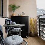 Apartment Forma